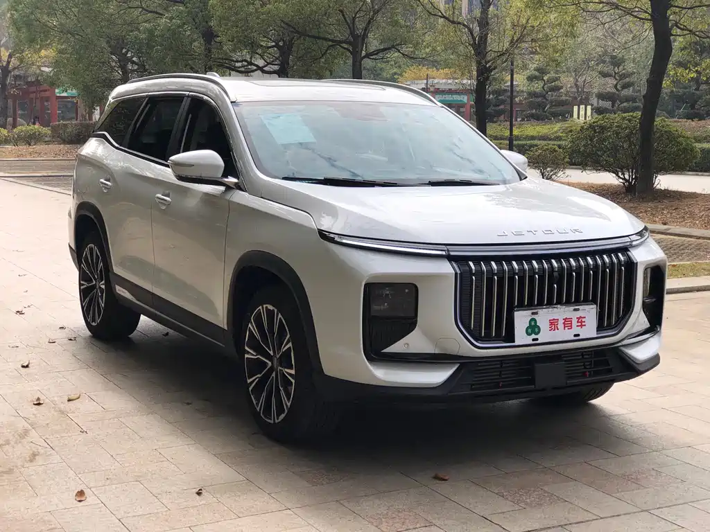 Jetour X90 PRO 2.0 T DCT Luxury 5-seat
