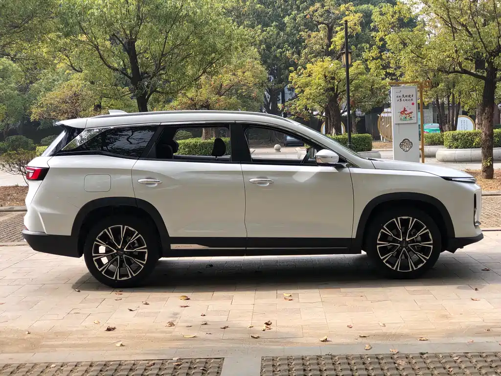 Jetour X90 PRO 2.0 T DCT Luxury 5-seat