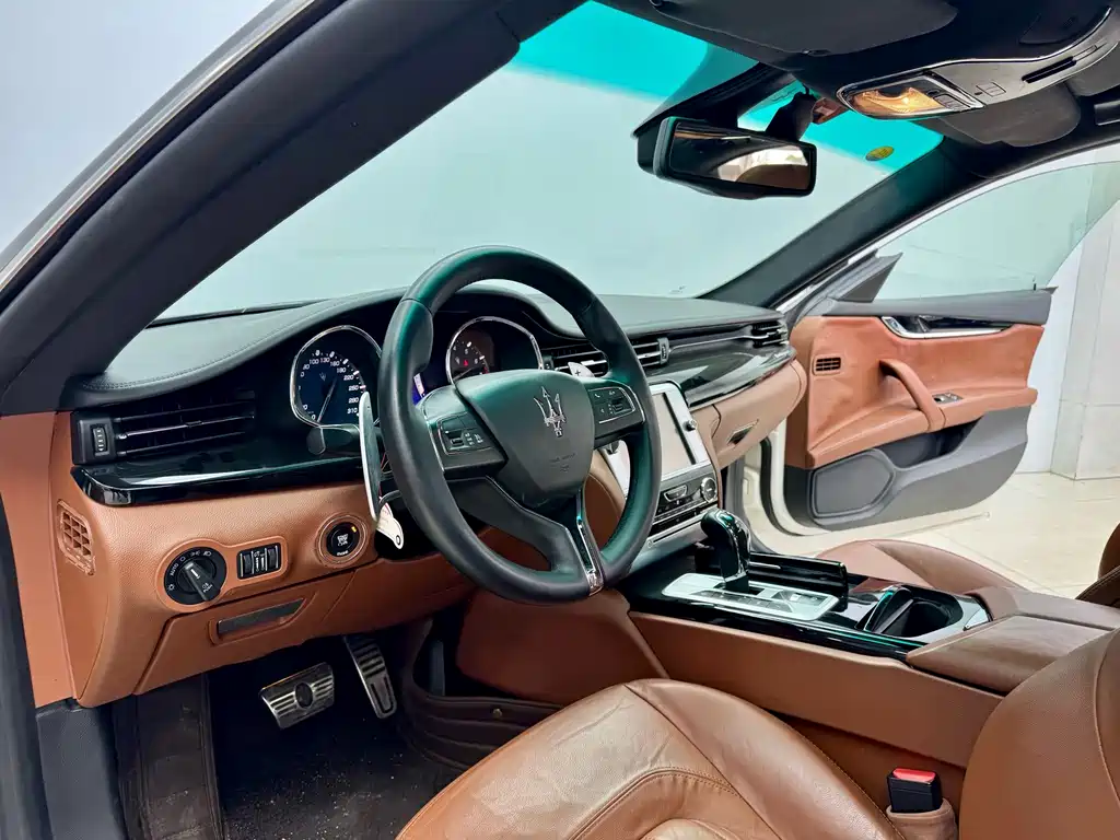 Quattroporte 3.0 T Standard