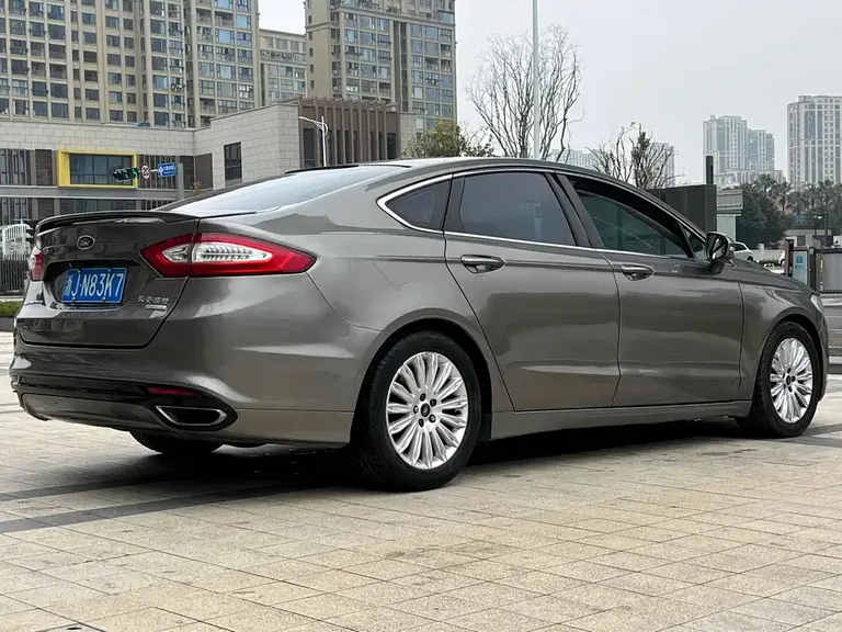 Ford Mondeo 2.0 L GTDi200 Fashion