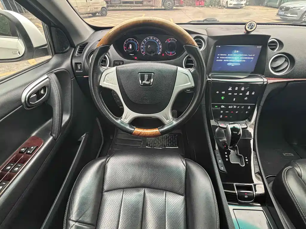 Luxgen 7 SUV 2.2 T 2 WD Smart