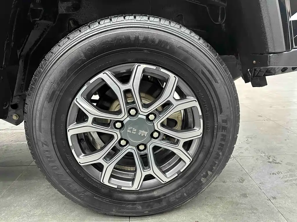 BAIC BJ40 2.0 T Auto 4 WD City Hunter Swordsman