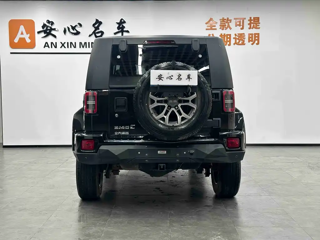 BAIC BJ40 2.0 T Auto 4 WD City Hunter Swordsman