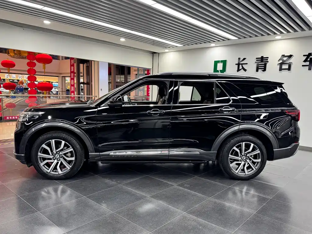 Explorer EcoBoost 285 4 WD Titanium 6-seat