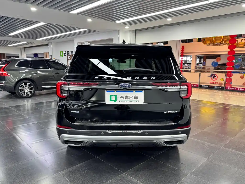 Explorer EcoBoost 285 4 WD Titanium 6-seat