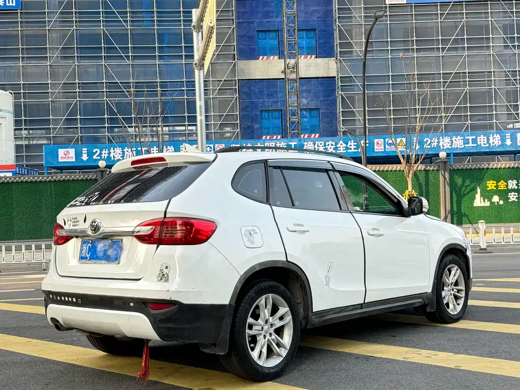 Brilliance V5 1.6 L Auto Luxury