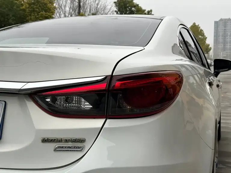 Mazda Atenza 2.5 L Blue Sky Supreme