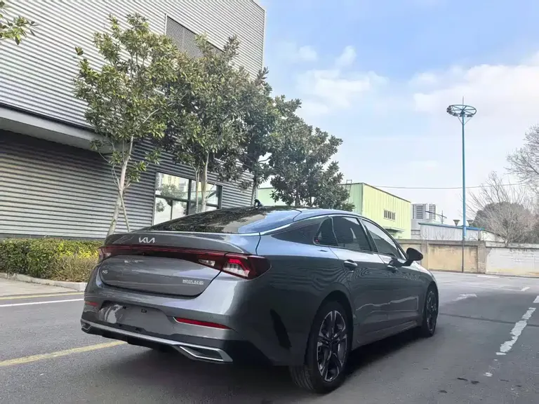 Kia K5 270 T CVVD Refreshed
