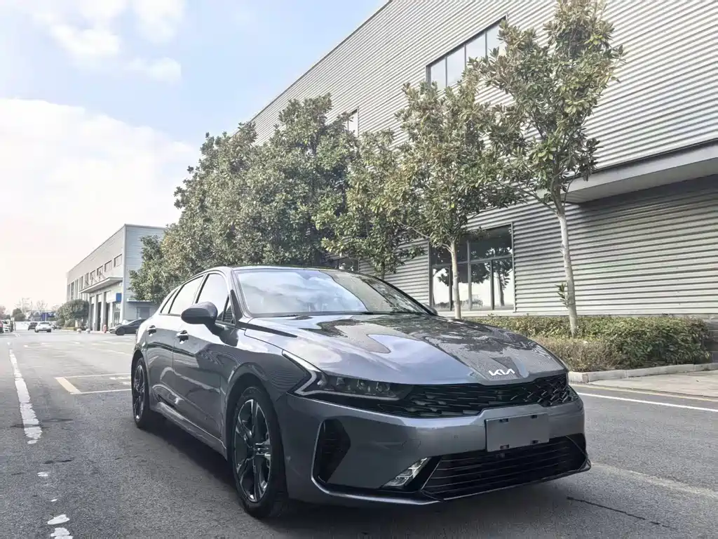 Kia K5 270 T CVVD Refreshed