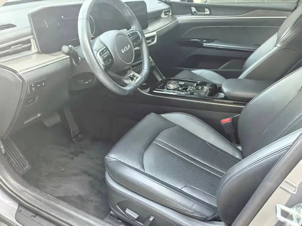 Kia K5 270 T CVVD Refreshed