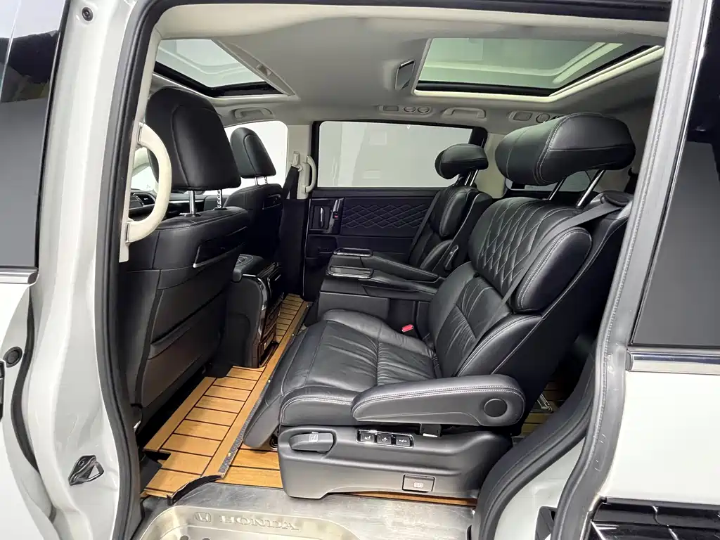 Elysion 2.0 L Hybrid Luxury