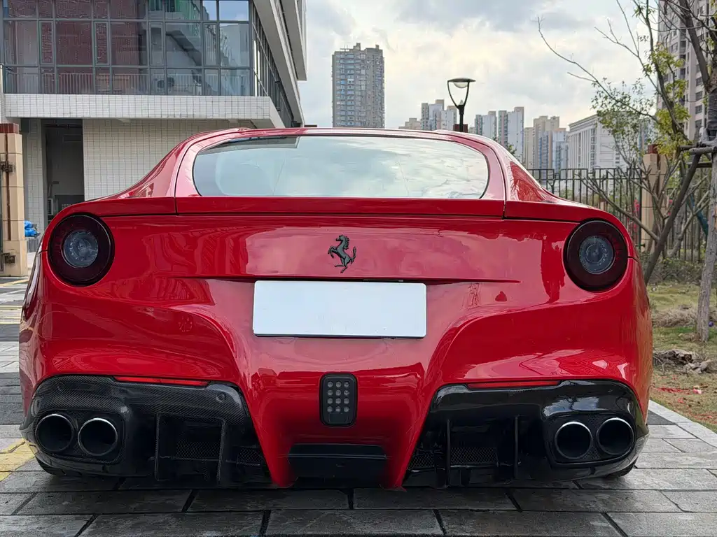 F12 berlinetta 6.3 L Standard