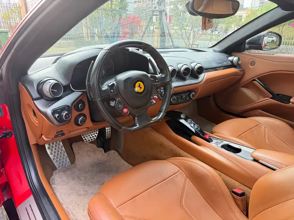 F12 berlinetta 6.3 L Standard