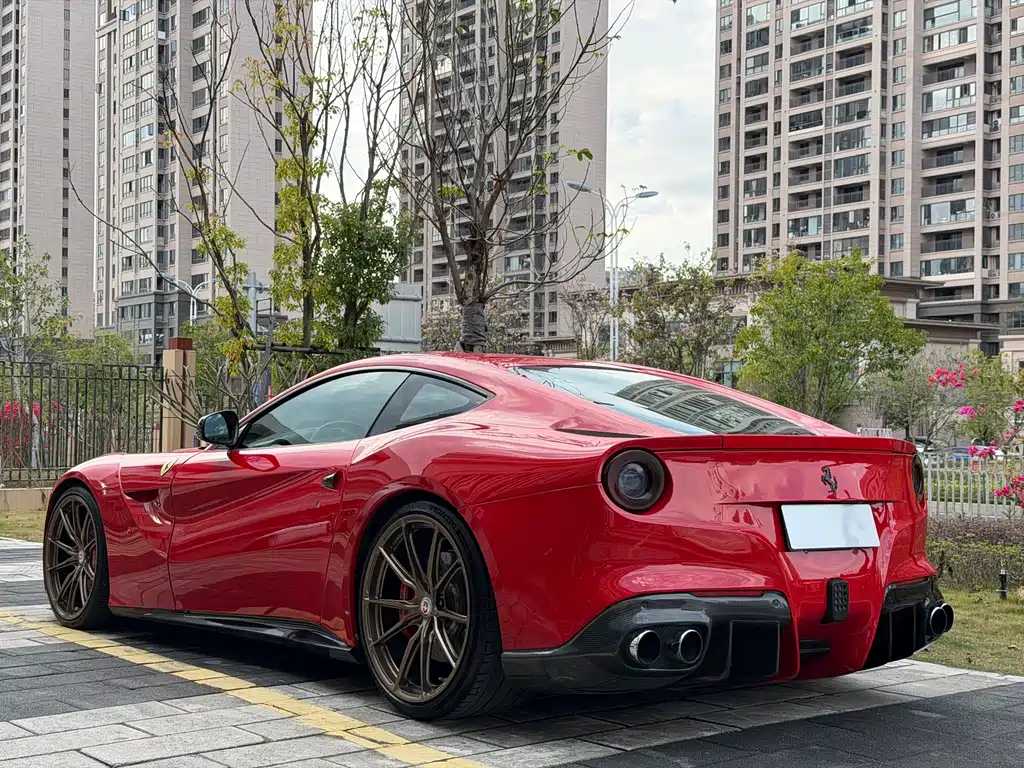 F12 berlinetta 6.3 L Standard