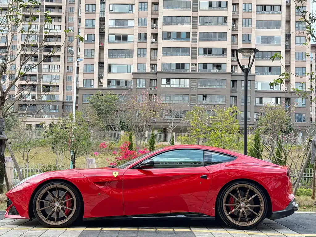 F12 berlinetta 6.3 L Standard