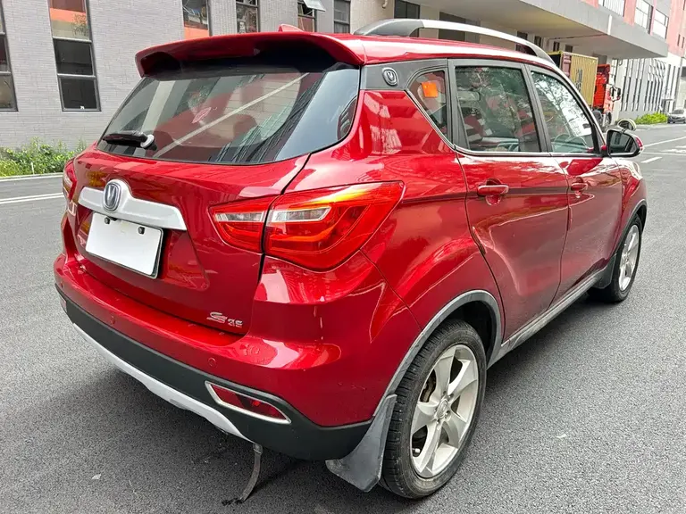 Changan CS35 1.6 L Auto Luxury