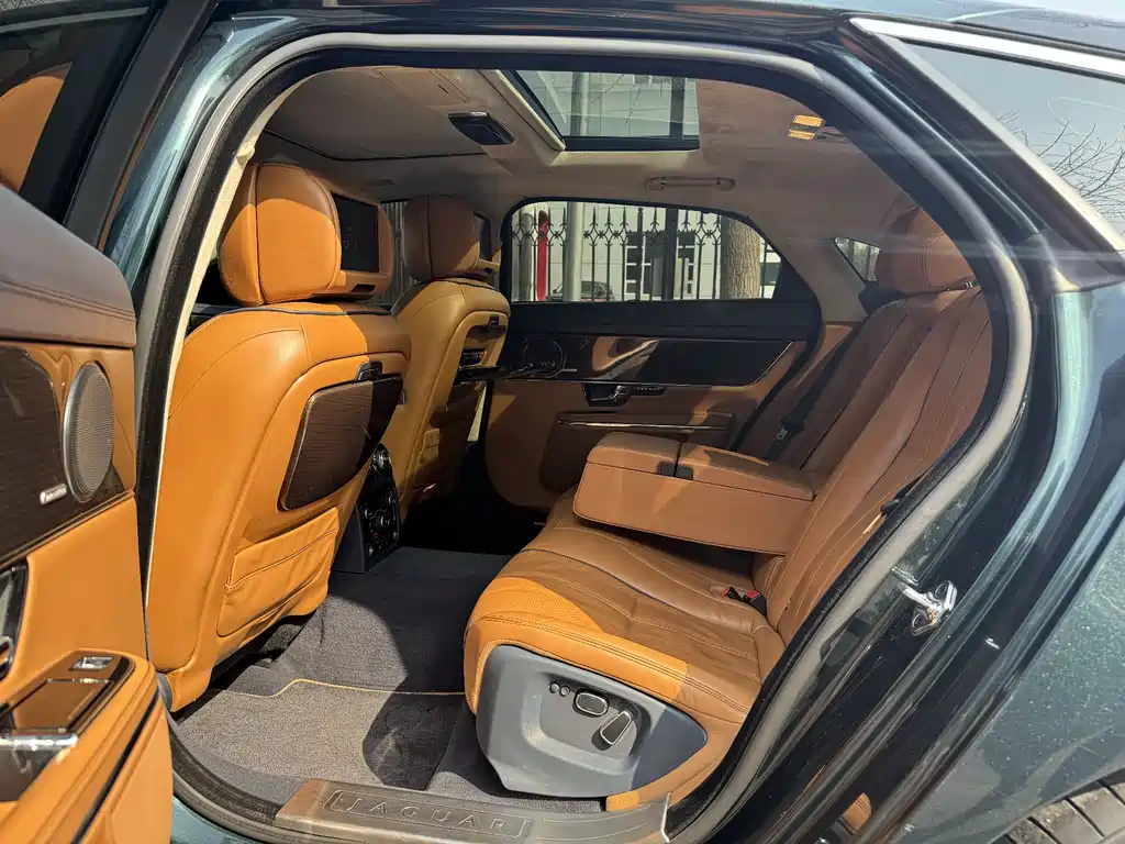 Jaguar XJ XJL 3.0 Flagship Business