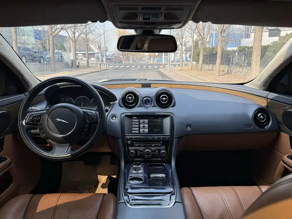 Jaguar XJ XJL 3.0 Flagship Business