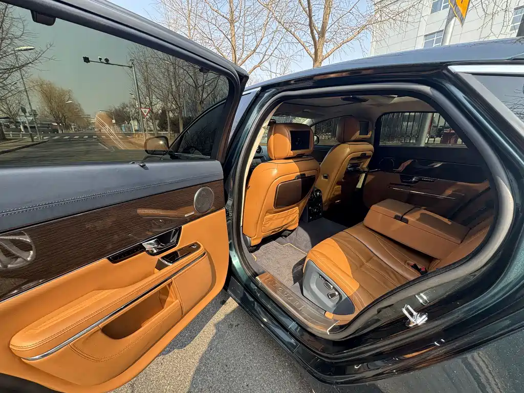Jaguar XJ XJL 3.0 Flagship Business
