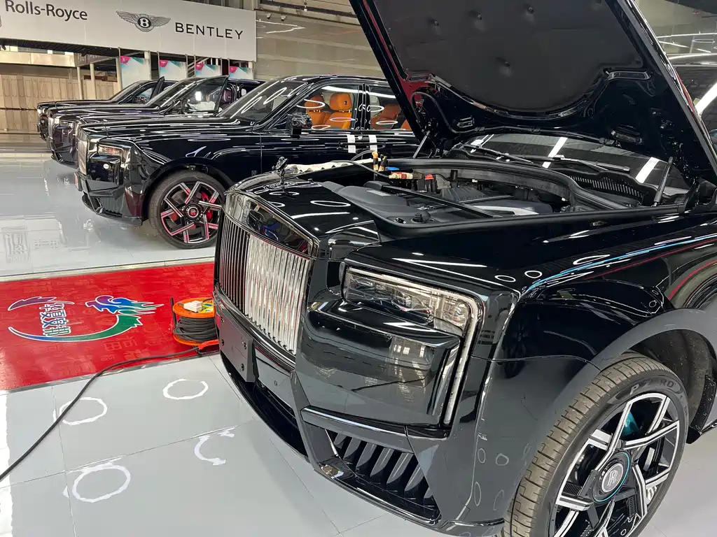 Cullinan Black Badge