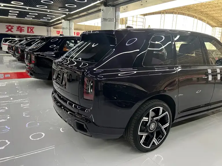 Rolls-Royce Cullinan Black Badge