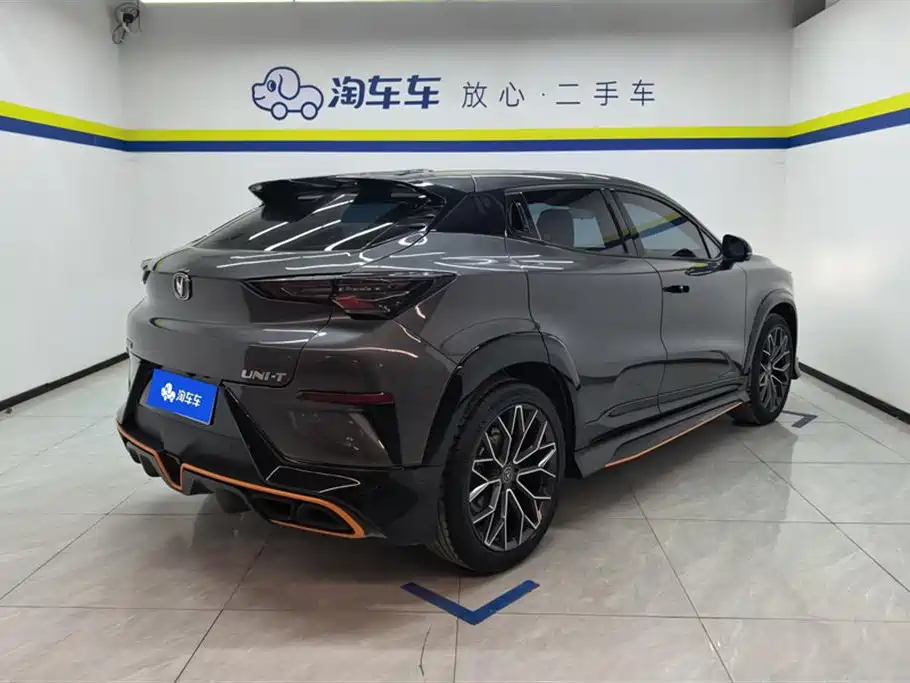 Changan UNI-T 1.5 T Sport Distinguished