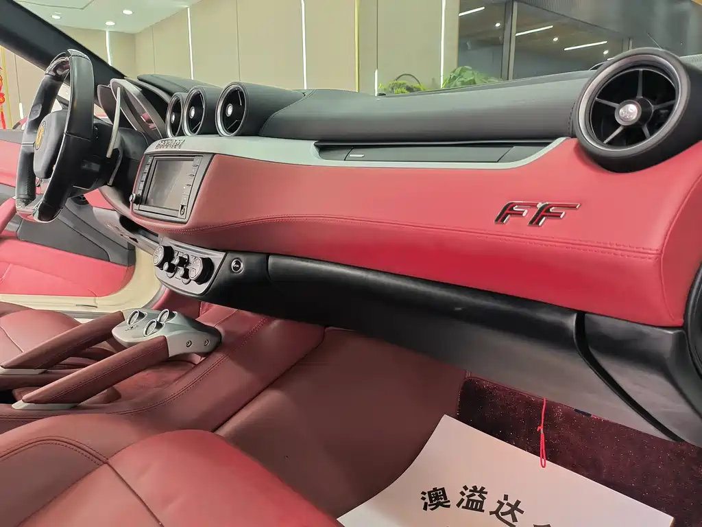 Ferrari FF 6.3 L V12