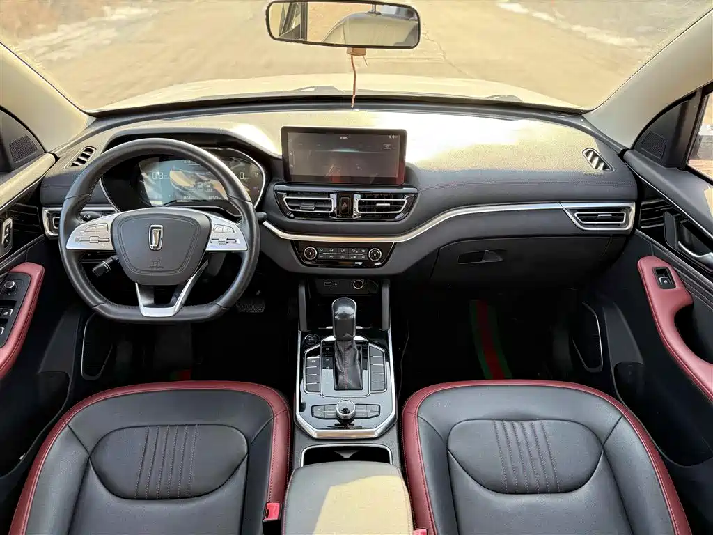 Besturn T33 1.2 T DCT Connected Smart Enjoyment