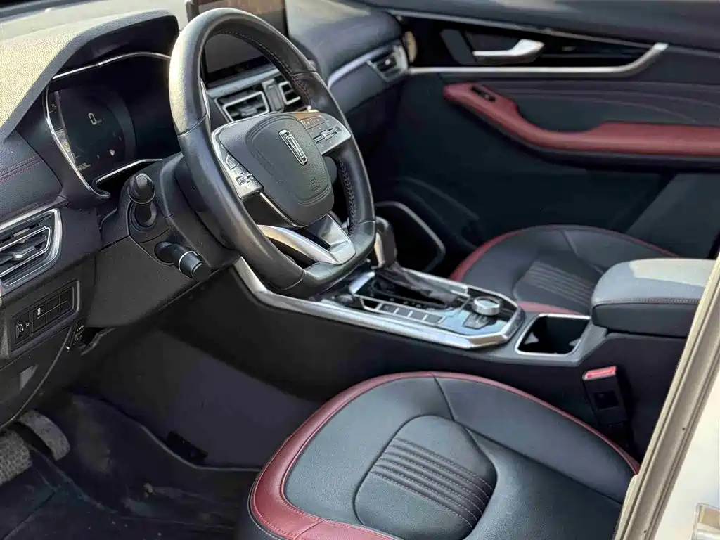 Besturn T33 1.2 T DCT Connected Smart Enjoyment