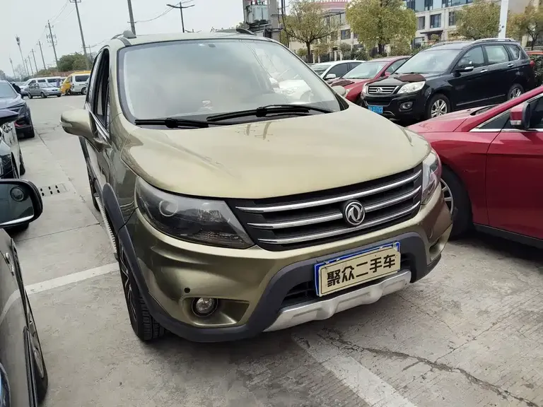Dongfeng Joyear X5 1.6 L Manual Premium