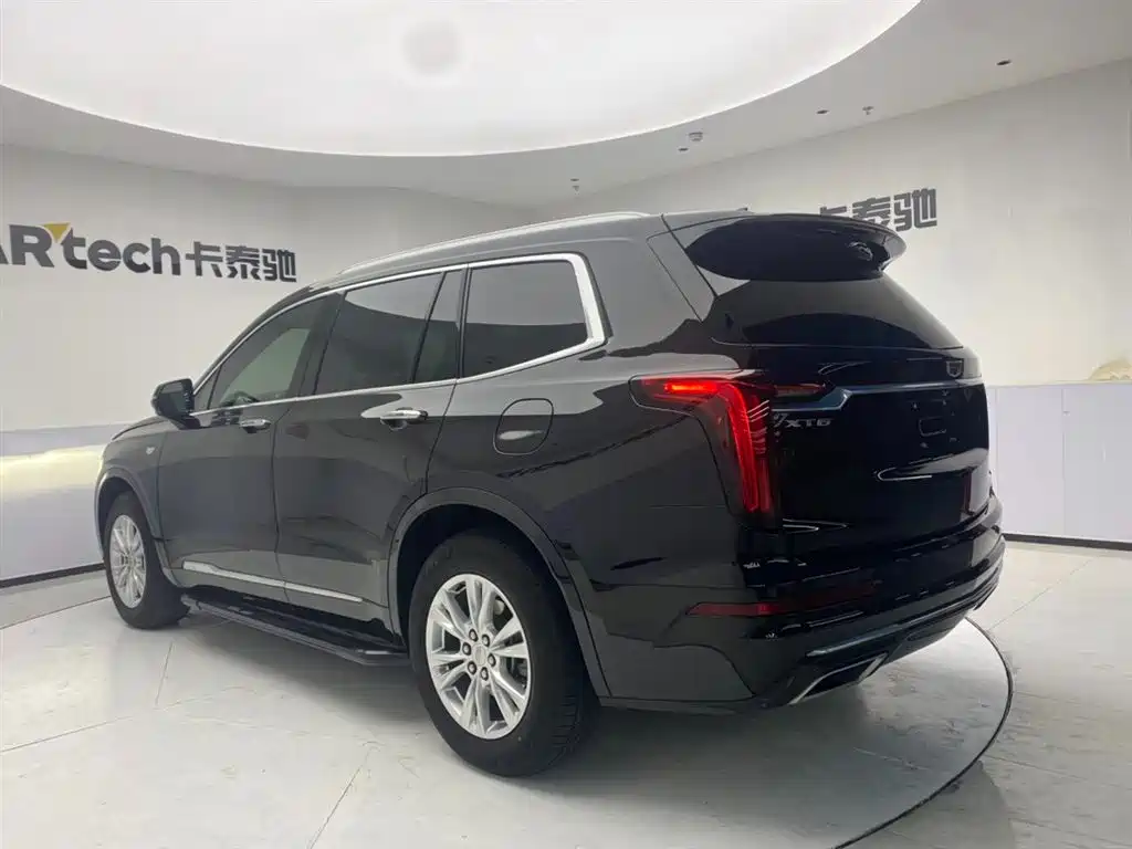 Cadillac XT6 2.0 T 7-seat 2 WD Style