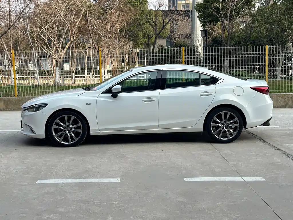 Atenza 2.5 L Blue Sky Sport CN-V