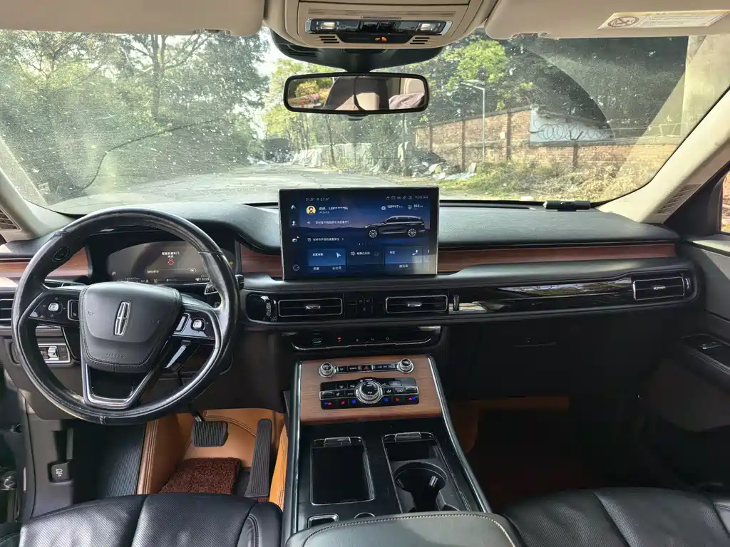 Aviator 3.0 T V6 4 WD Premium