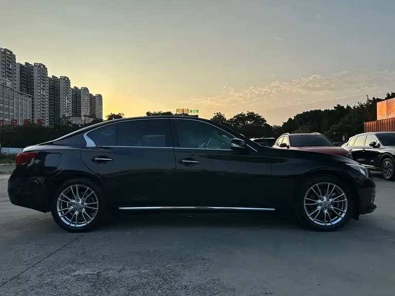 Infiniti Q50 L 2.0 T Joy