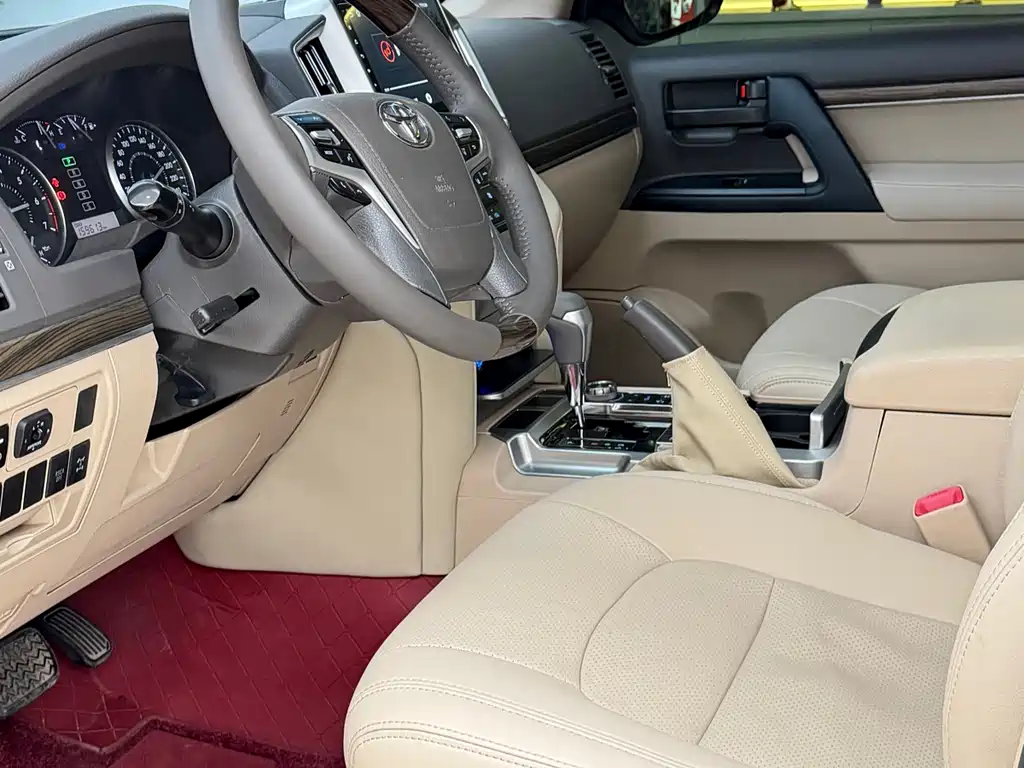 Land Cruiser 4.0 L Auto VX