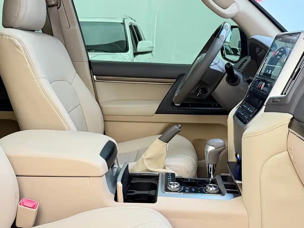 Land Cruiser 4.0 L Auto VX