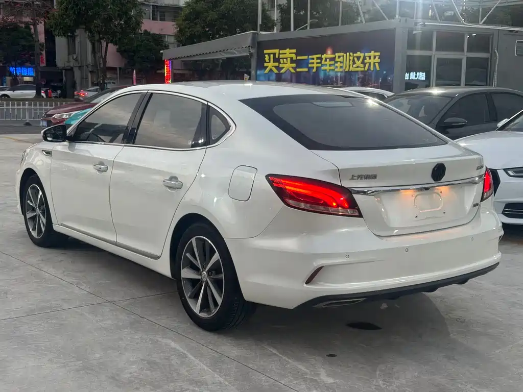 MG6 20 T Auto Sport