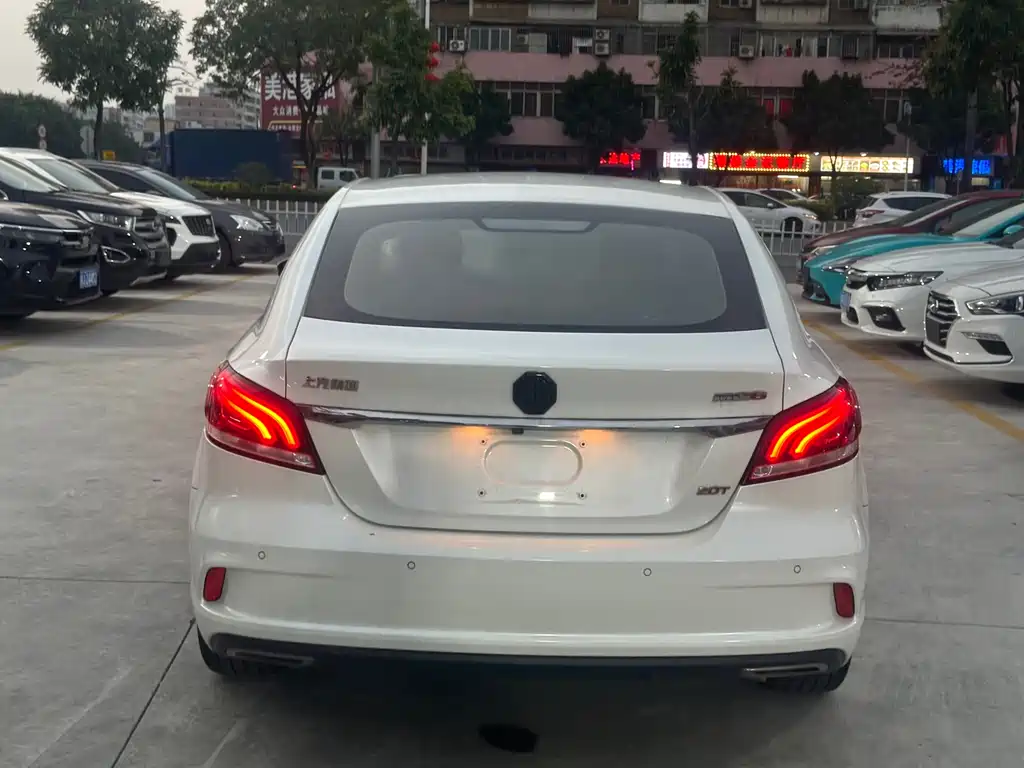 MG6 20 T Auto Sport