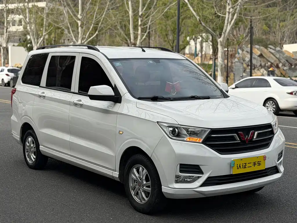 Wuling Hongguang 1.5 L S Basic CN-VI LAR