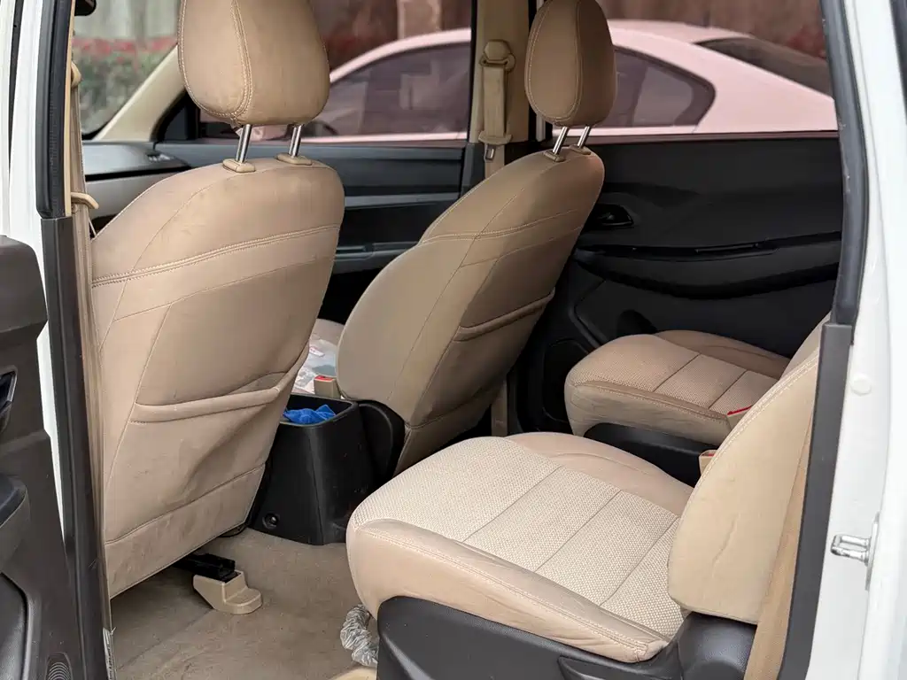 Wuling Hongguang 1.5 L S Basic CN-VI LAR