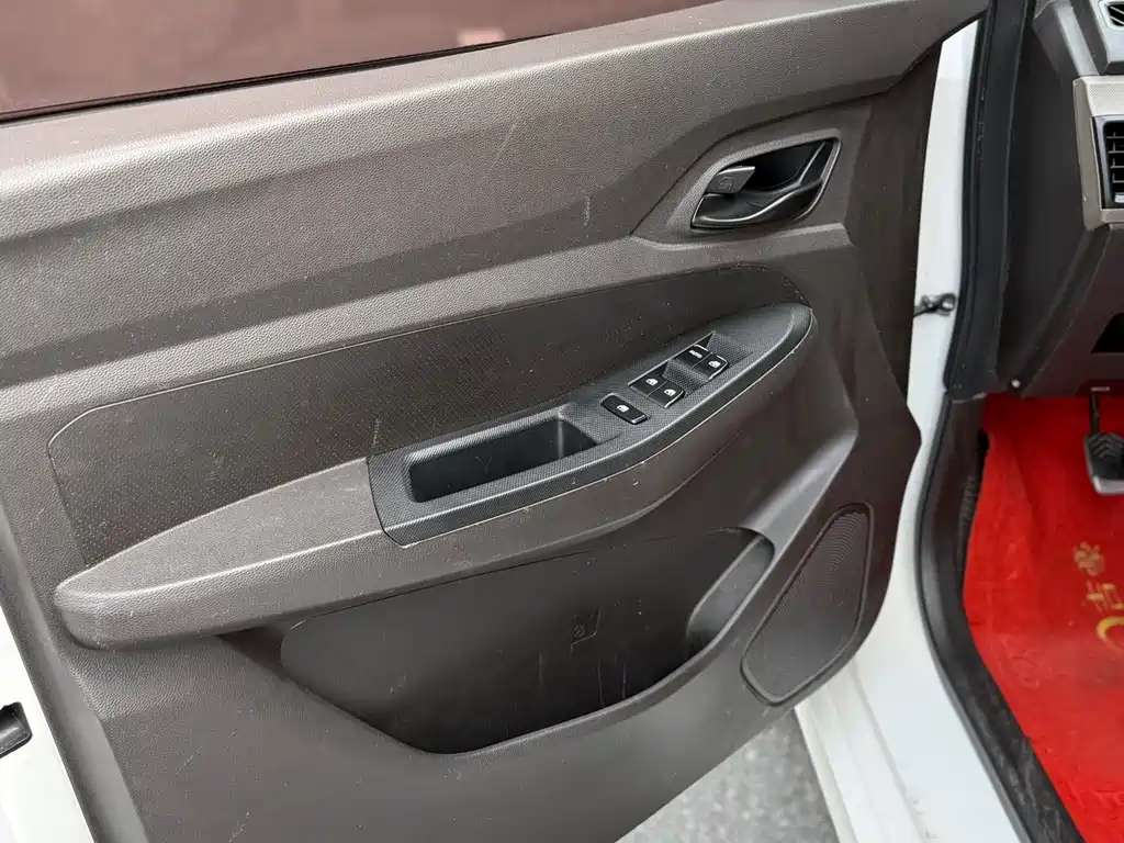 Wuling Hongguang 1.5 L S Basic CN-VI LAR