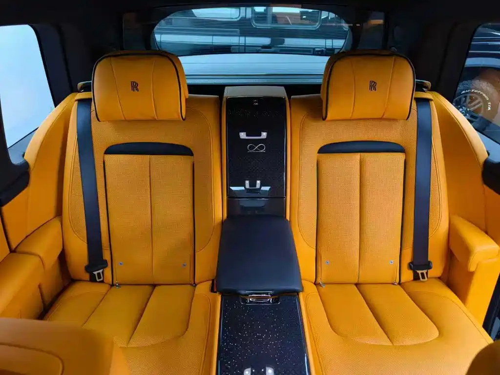 Cullinan Black Badge