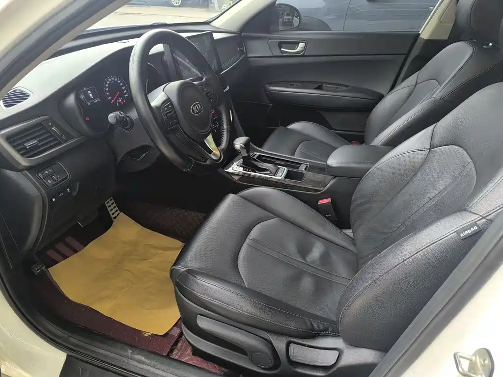 Kia K5 2.0 L Auto GLS