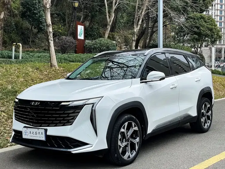 Geely Boyue L 1.5 TD DCT Distinguished