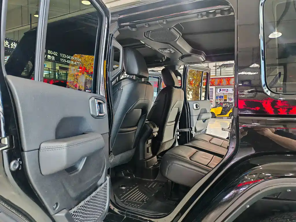 Wrangler 2.0 T Highland 4-door