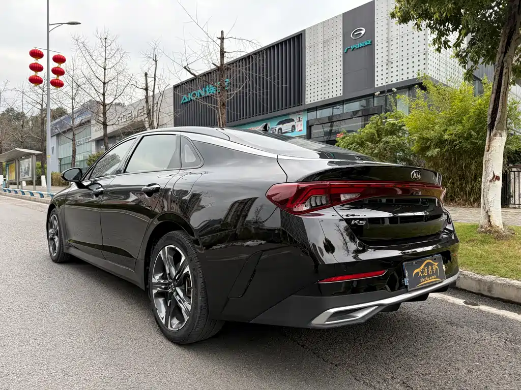 Kia K5 270 T CVVD Luxury Tech