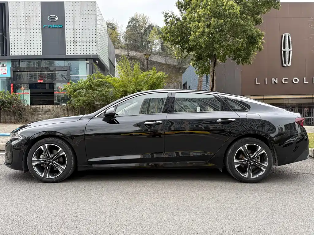 Kia K5 270 T CVVD Luxury Tech