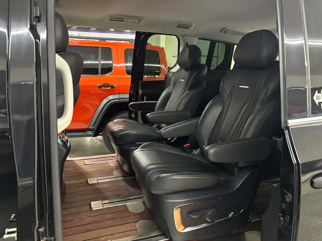 Maxus G20 PLUS 2.0 T Gasoline Auto Executive