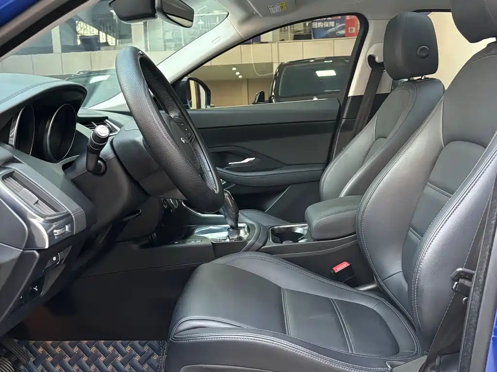 Jaguar E-PACE P200 S CN-V