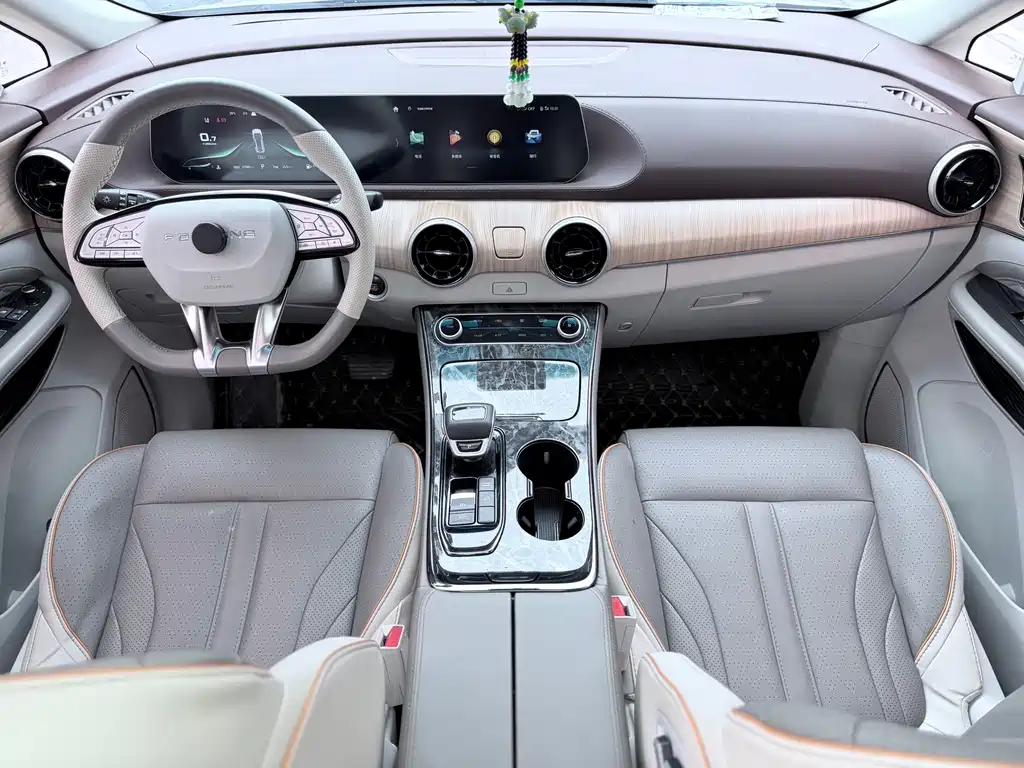 Fengxing Yacht 1.5 T DCT Wave Chaser